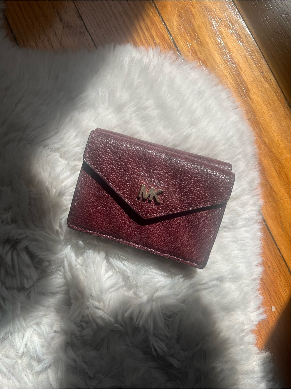 NWT $88 Michael kors small trifold burgundy leather wallet